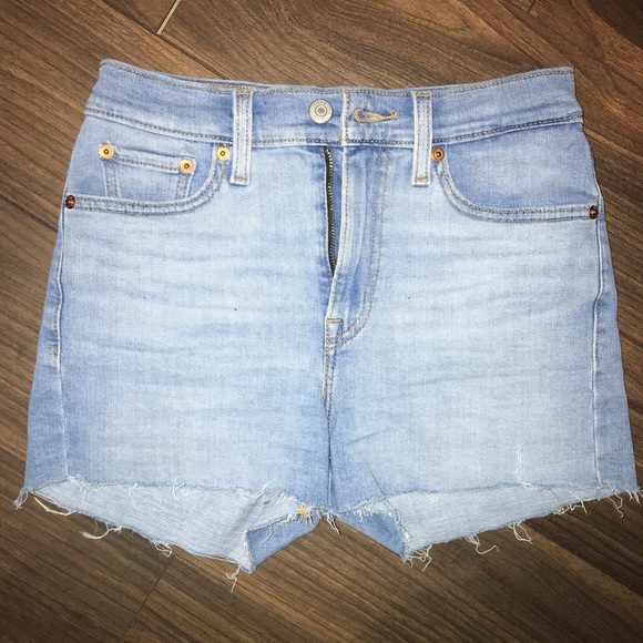 Levi’s 501 High Rise Short - Picture 2 of 5